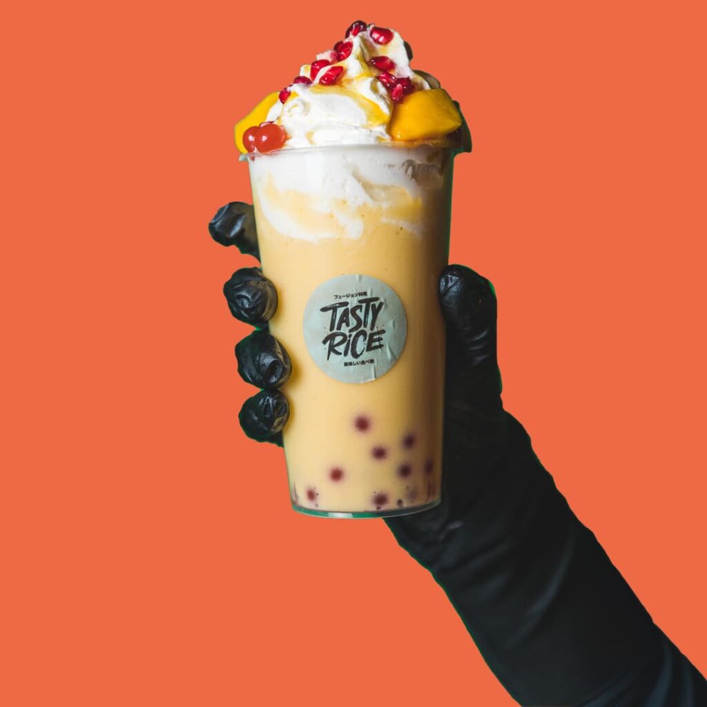 jus frais bordeaux paris et lormont - Tastyrice - Frappuccino mangue : une boisson glacée et exotique, à la mangue et à la crème, parfaite pour un moment de fraîcheur - Tastyrice - jus frais