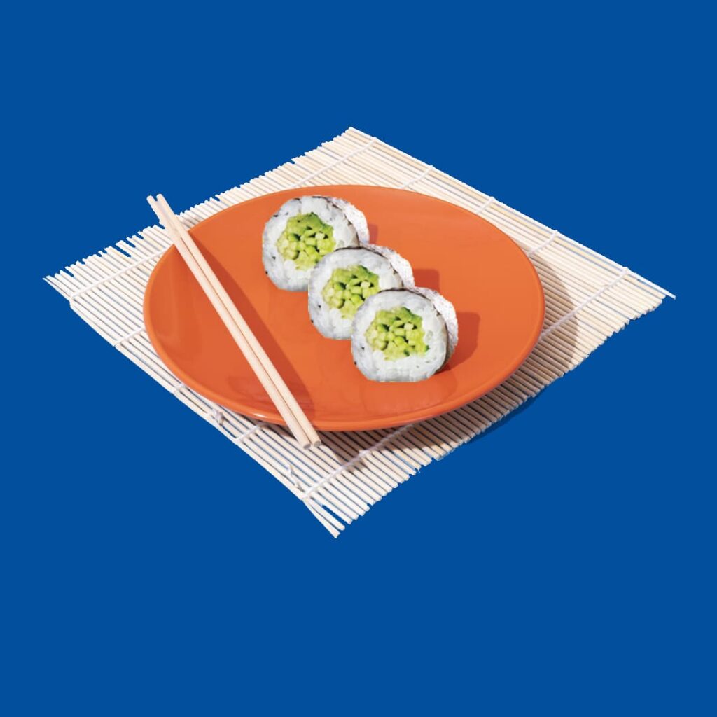 Maki classique avec concombre croquant, enroulé dans une feuille d'algue et du riz - une option fraîche et halal de Tastyrice.